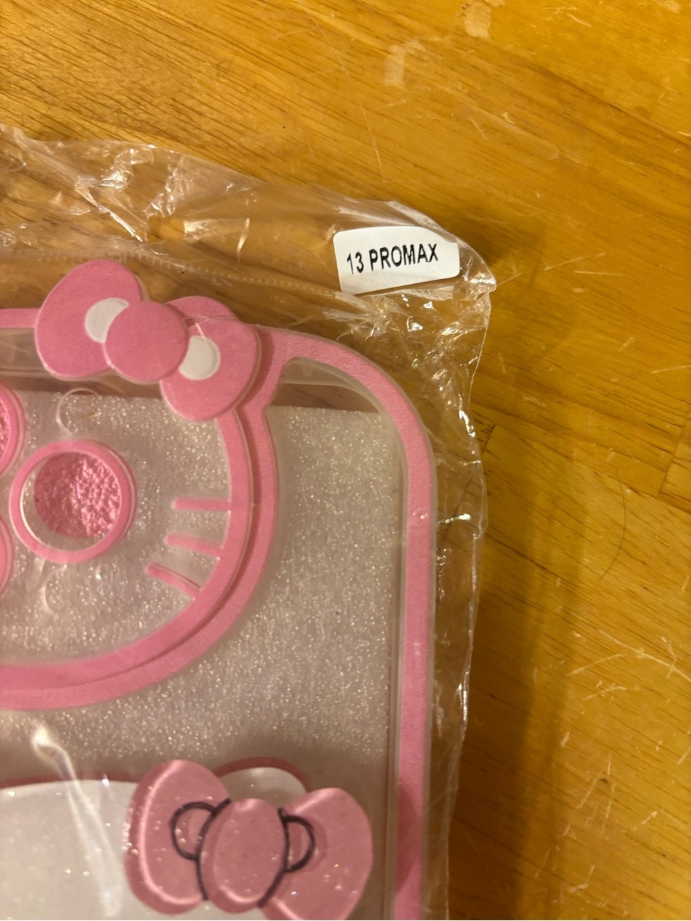 Hello Kitty Phone Case - Picture 2 of 4